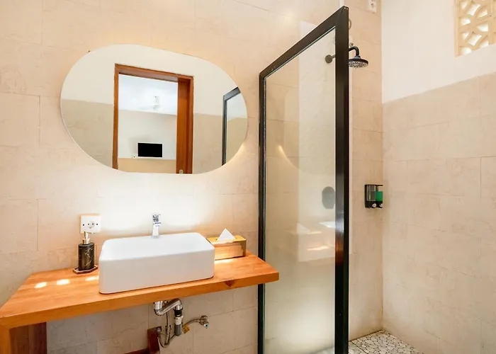 Villa Kiki Village Bathtub And Living *
